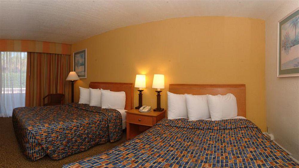 Days Inn By Wyndham Neptune Beach Jacksonville Beach Exterior foto