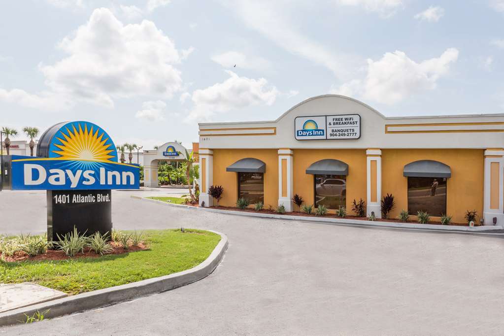 Days Inn By Wyndham Neptune Beach Jacksonville Beach Exterior foto